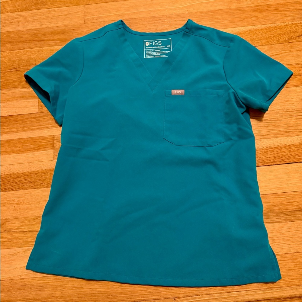 Figs Scrub Top